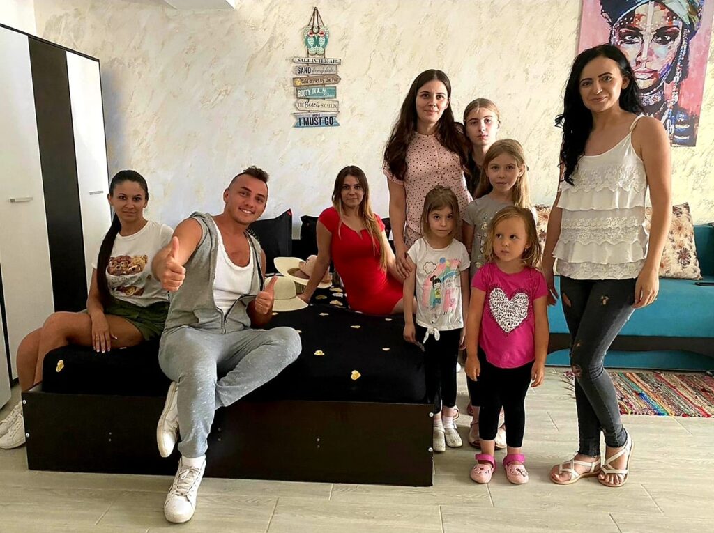 Trăistariu o ia pe urmele lui Hâtz și se reorientează profesional