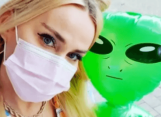 O femeie din Marea Britanie susține că s-a îndrăgostit de un extraterestru