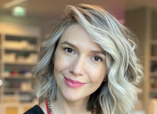 Adela Popescu revine la „Vorbește lumea”