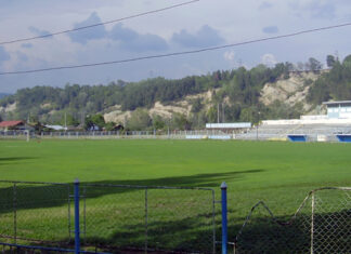 Derbyul municipiului Câmpina la fotbal se vede live video pe HashtagNews.ro