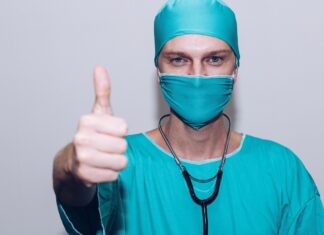 Model de business sau oportunism politic?