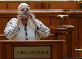 Diana Șoșoacă, „vedetă” în presa internațională