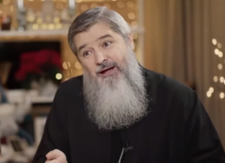 Părintele Vasile Ioana, iubitor al muzicii disco și rock