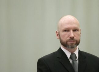 Neonazistul norvegian Anders Breivik cere eliberarea condiţionată din închisoare