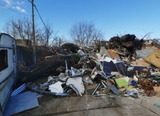 DGASPC Sector 1, transformat în groapă de gunoi ilegală