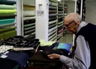 Un bărbat din Brazilia a muncit la aceeaşi companie timp de 84 de ani Captură video Facebook/KTVN 2 News