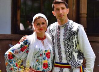 Craiova găzduiește Târgul de Meșteri Populari, un eveniment care promovează produse cusute exclusiv manual Foto: Facebook/Ii Autentice by Maria si Daniel Stanciu