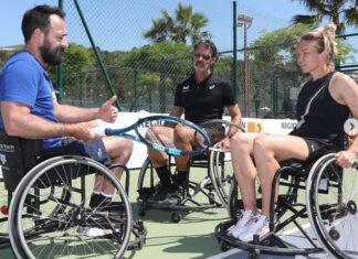 Tenis în scaunul cu rotile: Halep a jucat alături de un multiplu campion paralimpic Sursă foto: Instagram/ Michael Jeremiasz