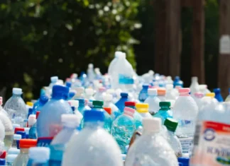 România plăteşte zeci de milioane de euro pentru ambalajele de plastic pe care nu le reciclează Ambalaje plastic