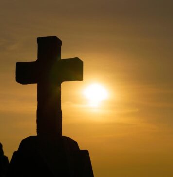 Puterea credinței: O femeie a parcurs pe jos 800 de kilometri pentru a ajunge la Șumuleu Ciuc