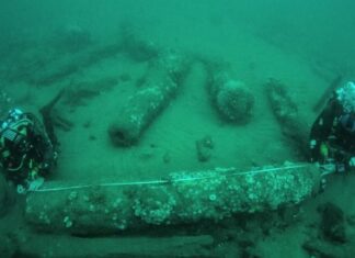 VIDEO. Descoperirea unui vas vechi de război englez, păstrată în secret timp de 15 ani Nava scufundata