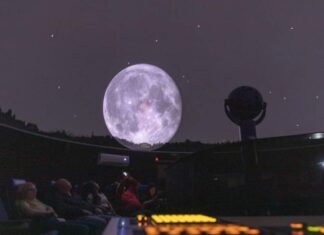 După ample lucrări de modernizare, Planetariul Constanța se redeschide joi Planetariu