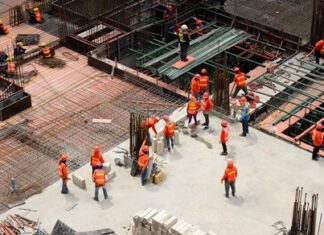 Societățile de construcții din România continuă să se confrunte cu o lipsă acută de angajați