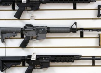 Armele de asalt urmează să fie interzise în Statele Unite