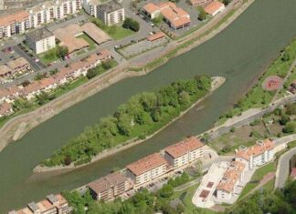 O insulă își schimbă țara o dată la șase luni