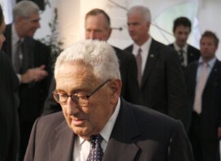 Henry Kissinger, fost secretar de stat american, susține că există trei posibile rezultate ale acestui război