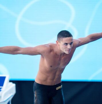 David Popovici nu va participa la finala probei de 400 de metri liber Foto: Facebook/David Popovici