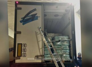 Autocamion plin cu țigări netimbrate, oprit în Giurgiu