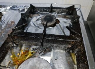 Nereguli grave la cantina unui colegiu din Timişoara, descoperite de Protecţia Consumatorului