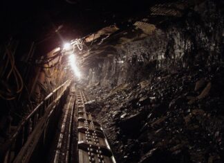 Goană mondială după cărbune, urmare a crizei energetice