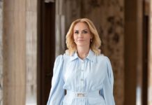 Ministrul Gabriela Firea anunță aprobarea ajutorului de 15.000 de lei pentru cuplurile care își doresc un copil Gabriela Firea