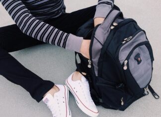 Un ghiozdan greu va afecta sănătatea copiilor Sursă foto: Pixabay