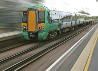 Călătorii gratuite cu trenul în Europa, pentru tinerii din România, prin intermediul programului Discover