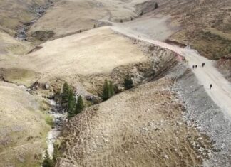 Primăria Sinaia a realizat, în mod ilegal, noi pârtii de ski pe platoul Bucegilor Captură video: Facebook/Agent Green