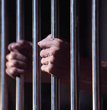 Difuzarea de imagini intime fără consimţământul persoanei, pedepsită cu închisoarea Inchisoare