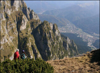 Tânără din Neamț, moartă într-o prăpastie din Munții Bucegi Muntii Bucegi