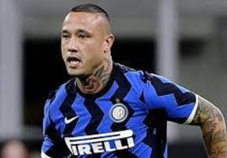 Un fotbalist a fost arestat de către polițiștii din Belgia pentru că a condus fără permis valabil Radja Nainggolan