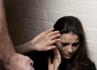 Miting împotriva violenței domestice, organizat în București Violentafamilie