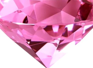 Cel mai mare diamant roz, scos la licitație pe 8 noiembrie Diamant roz