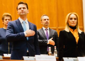 Ministrul Gabriela Firea, mesaj cu ocazia zilei de 1 decembrie: De 104 ani, România înseamnă casa noastră. Pentru mine, România înseamnă cea mai frumoasă limbă din lume, tradițiile și obiceiurile de neegalat Gabriela Firea
