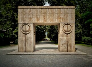 Fostul edil din Târgu Jiu, Florin Cârciumaru, reținut preventiv pentru mărturie mincinoasă Poarta Sarutului