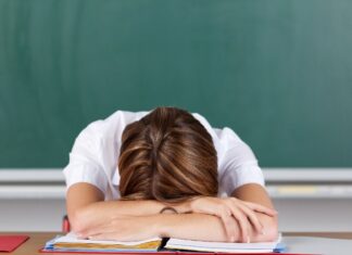 Profesor de sport din Craiova, acuzat de proxenetism Profesor sport