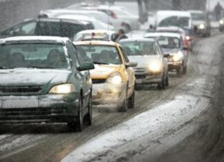 Porturi închise și trafic rutier cu dificultate pe anumite drumuri, din cauza vremii nefavorabile Trafic