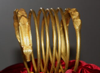 Brățări tracice, descoperite în județul Gorj Bratari dacice