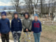 Protest al părinților elevilor dintr-un sat din Vaslui care învață în cimitir Protest
