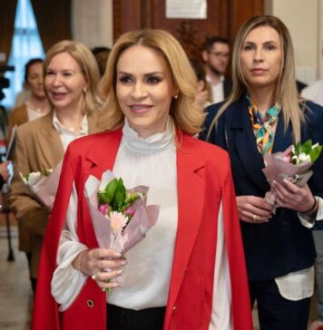 Gabriela Firea: Martie se termină astăzi, dar promovarea drepturilor femeilor nu se încheie aici Gabriela Firea