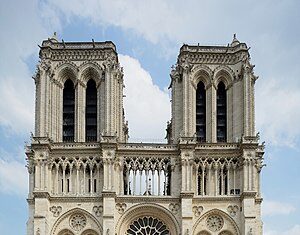 La catedrala Notre-Dame din Paris se oficiază primele slujbe de Crăciun, după incendiul din 2019 Catedrala Notre Dame