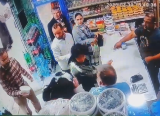 Două femei din Iran, arestate pentru că nu şi-au acoperit părul Atac