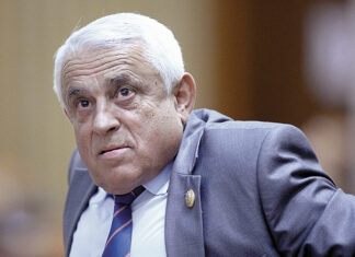 Fermierii care folosesc substanțe toxice pentru tratarea legumelor, amenințați că nu vor mai primi subvenții Petre Daea