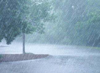 Meteorologii avertizează: Până la sfârșitul lunii sunt așteptate în România ploi torențiale și chiar și căderi de grindină Ploi