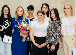 Gabriela Firea: La mulți ani, copii ai României! Trimit gânduri bune spre toți cei 42.000 de copii pe care îi avem în grija statului, în sistemul de protecție specială Gabriela FIREA