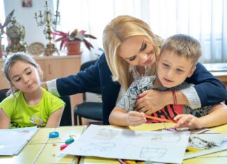 Gabriela Firea: Au fost depuse 185 de proiecte pentru amenajarea centrelor de zi pentru copiii din medii vulnerabile Gabriela Firea