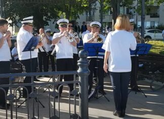 Fanfara ”Muzica Apelor” își continuă concertele în Constanța Captură video/Youtube: Fanfara ”Muzica Apelor”