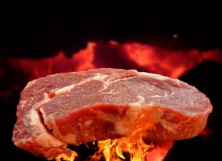 Nereguli grave descoperite de inspectorii ANSVSA la păstrarea cărnii de consum carne