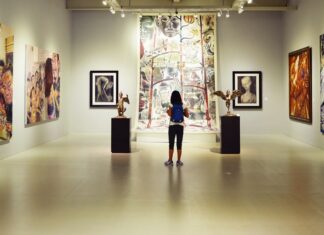 Bijuterii și pietre semiprețioase de 500 de ani furate dintr-un muzeu din Londra Muzeu