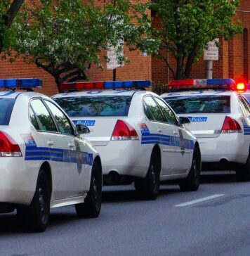 Un polițist din Vrancea a sustras și deteriorat sistemele GPS de pe autospecialele de poliție Politie